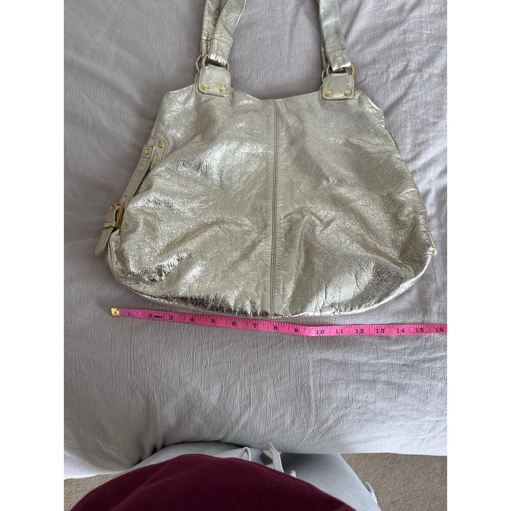 Vintage Y2K Metallic Silver Leather Hobo Shoulder Bag Gold Hardware Slouchy Tote - Picture 9 of 10